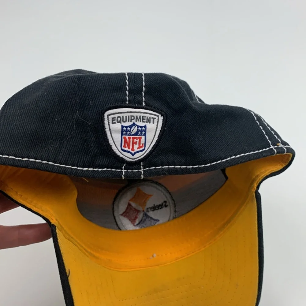 Pittsburgh Steelers Football retro hat cap Fitted Size S/M Black Gold
